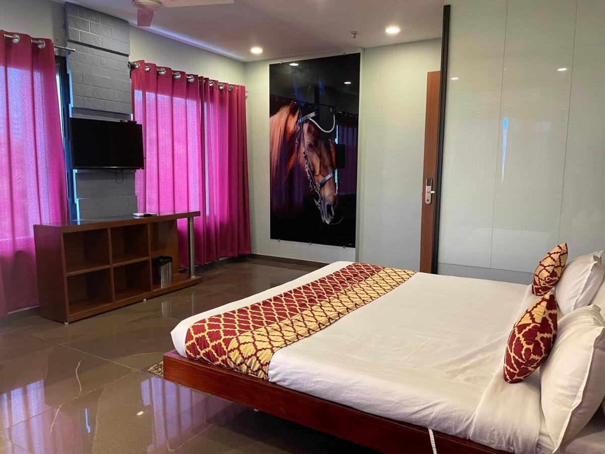 Hotel Airport Kk นาคปุระ ภายนอก รูปภาพ